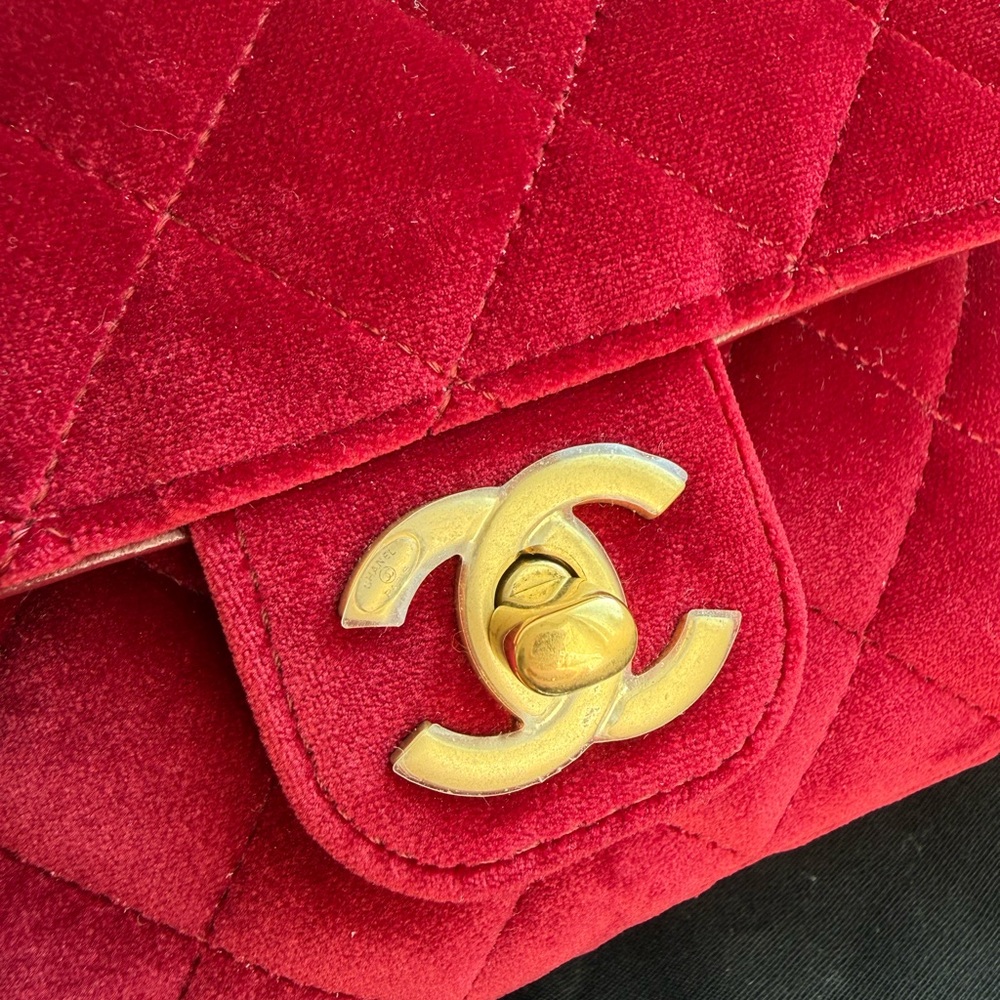 Chanel Burgundy Quilted Velvet Flap Bag - Picture 2 of 16